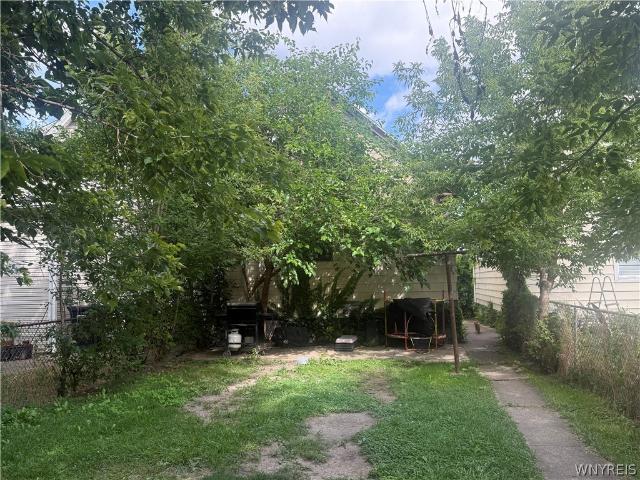 House for sale in Niagara, New York