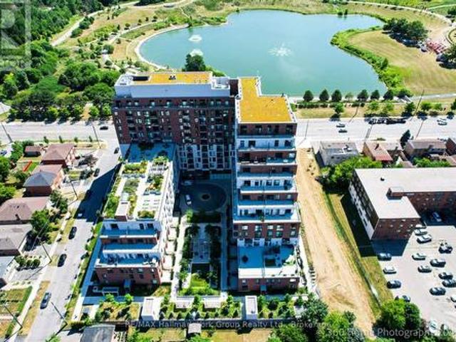 Condo for sale in York Centre, Toronto