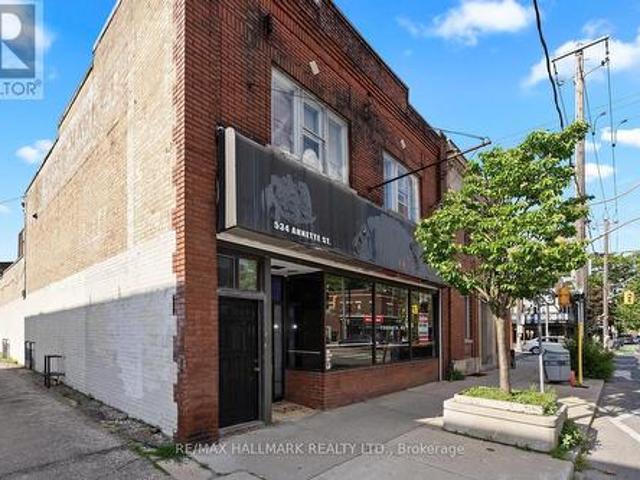 Commercial for rent in Runnymede-Bloor West Village, Toronto