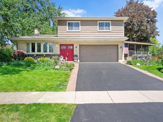 House for sale in Medinah, Illinois