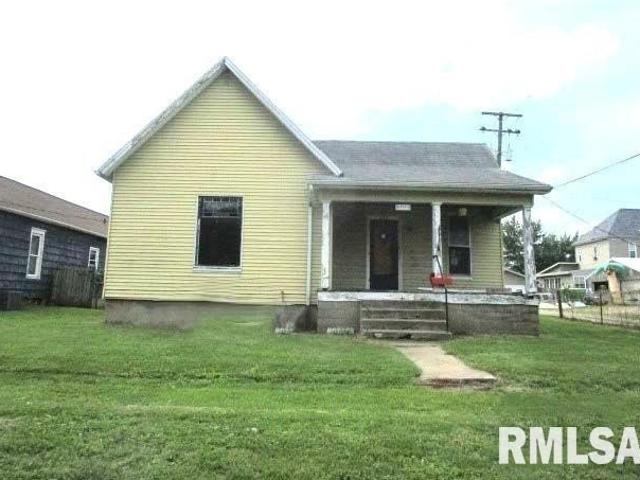 House for sale in Fulton, Illinois