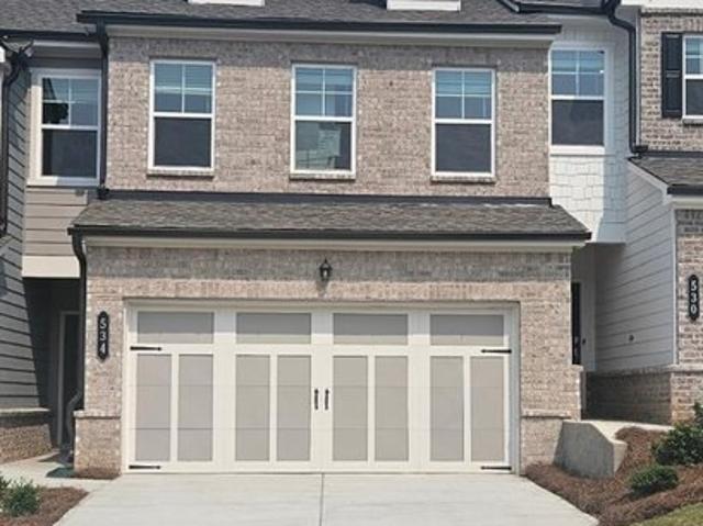Townhouse for sale in Holly Springs, Georgia