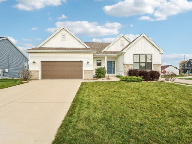 House for sale in Oregon, Dane County