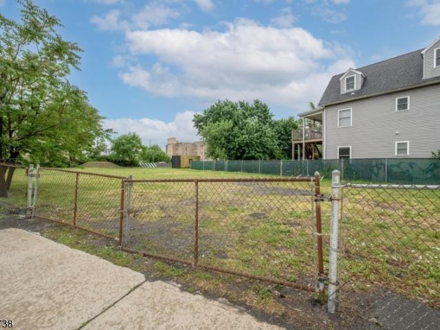 Land for sale in Elizabeth, New Jersey