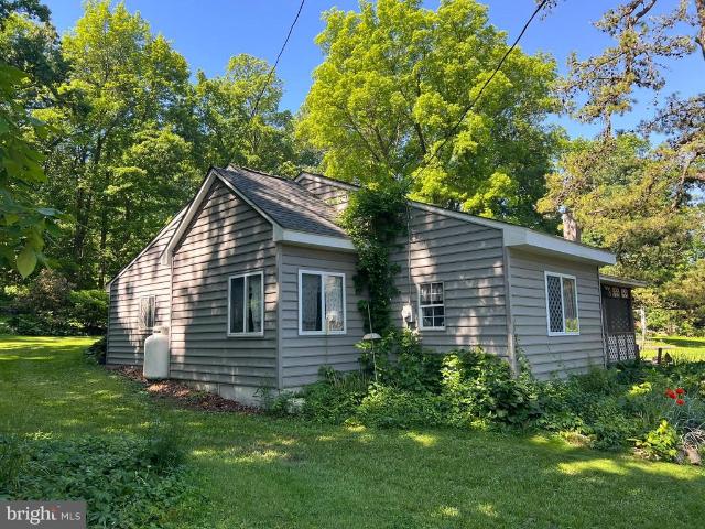 House for sale in Honey Brook