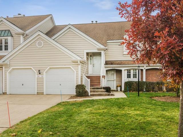 Condo for sale in Buffalo Grove, Illinois
