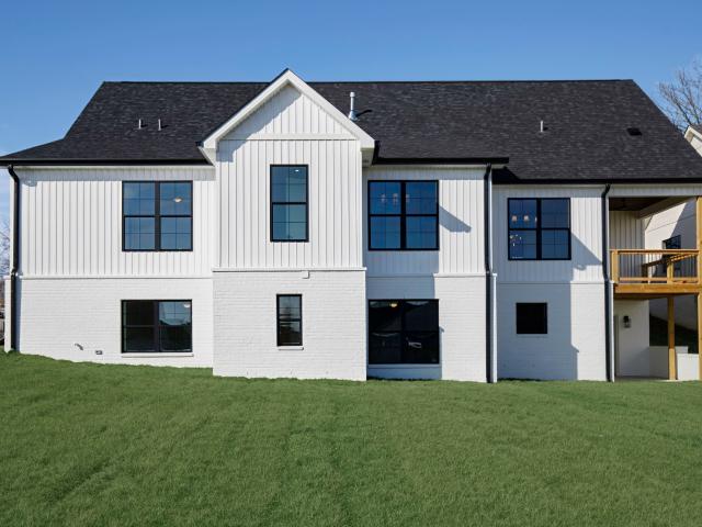 House for sale in Versailles, Kentucky