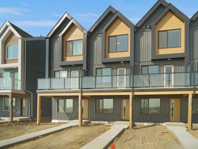 House for sale in Wedgewood, Alberta