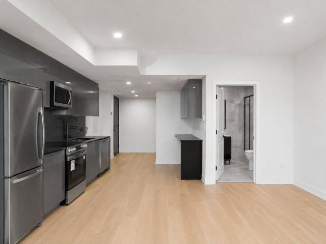 Apartment for rent in St. Leonard's, Quebec