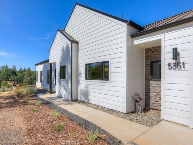 House for sale in Paradise