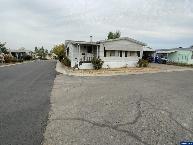 House for sale in Oregonia
