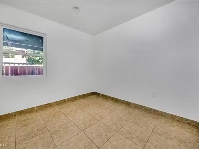 Condo for rent in Van Nuys, Van Nuys Neighborhood Council District