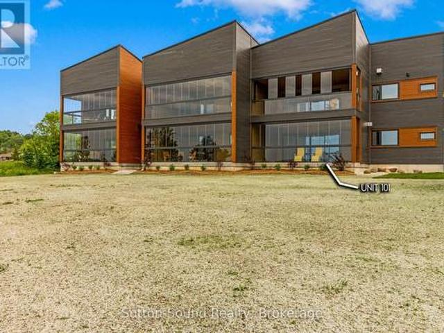 Condo for sale in Wiarton, Ontario
