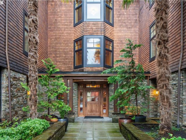 Condo for sale in Oregonia