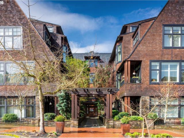 Condo for sale in Oregonia