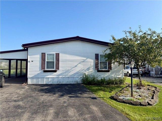House for sale in Niagara, New York