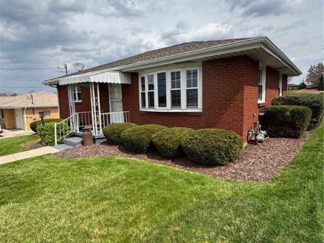 House for sale in Delmont House for sale in Delmont