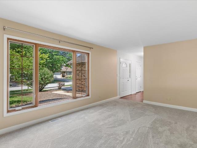 House for sale in Aurora, Illinois