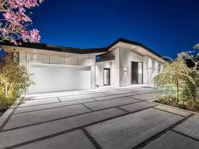 House for sale in West Vancouver, British Columbia