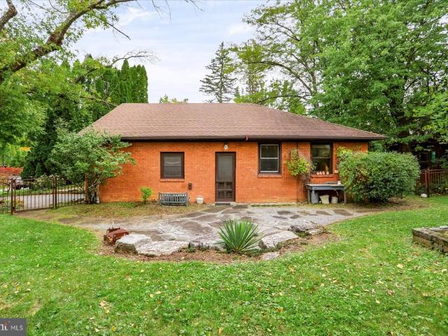 House for sale in Highlands Historic District, State College