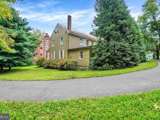 House for sale in Emigsville, Pennsylvania