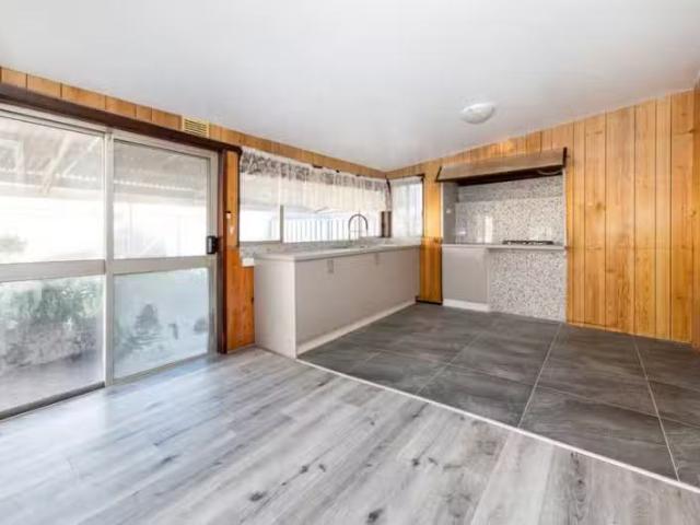 House for rent in Mont Albert North