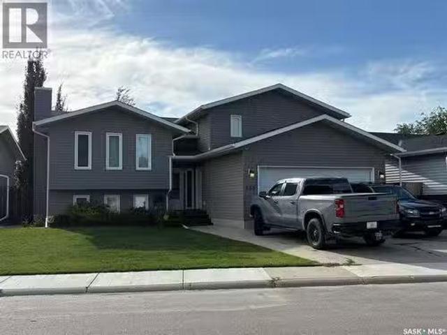 House for sale in Saskatoon, Saskatchewan