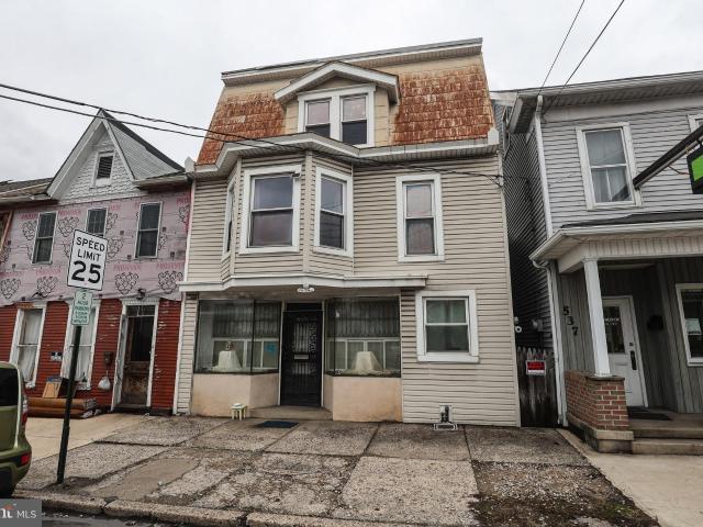 Townhouse for sale in Lykens, Pennsylvania