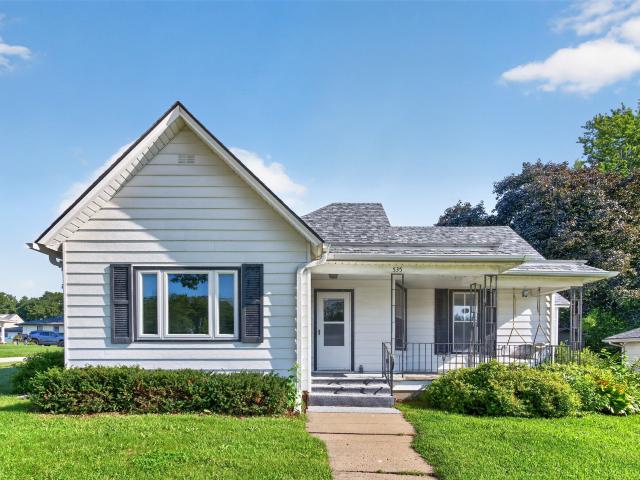 House for sale in Carlisle, Iowa
