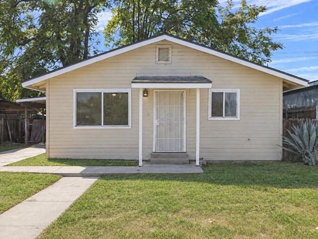 House for sale in Lindsay, Tulare County