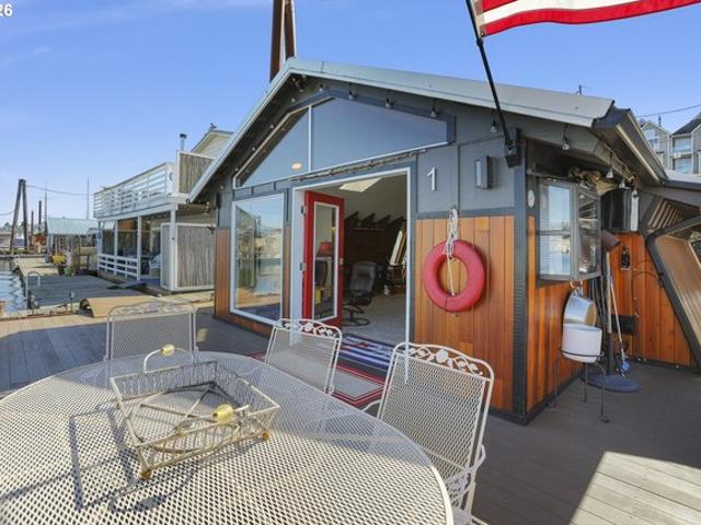 House for sale in Portland, Multnomah County