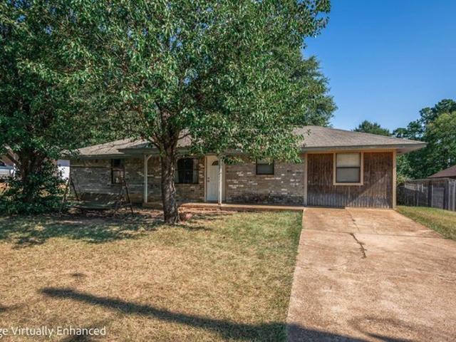 House for sale in Gladewater, Texas