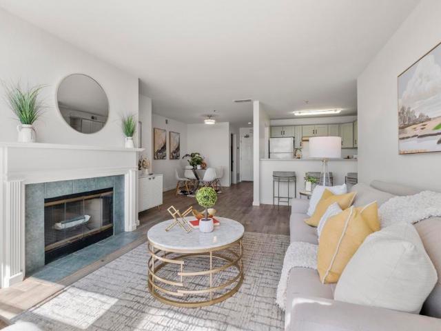 Condo for sale in Albany, California