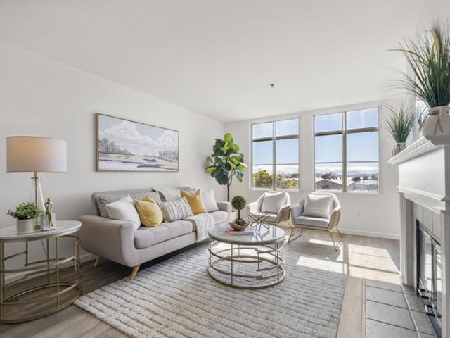Condo for sale in Albany, California