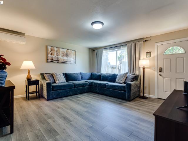 House for sale in Spring Creek, Eugene