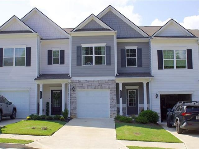 Townhouse for sale in Ball Ground, Georgia