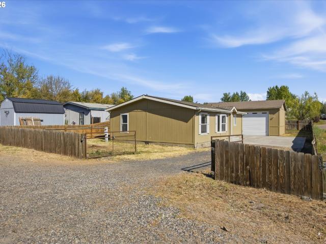 House for sale in Oregonia