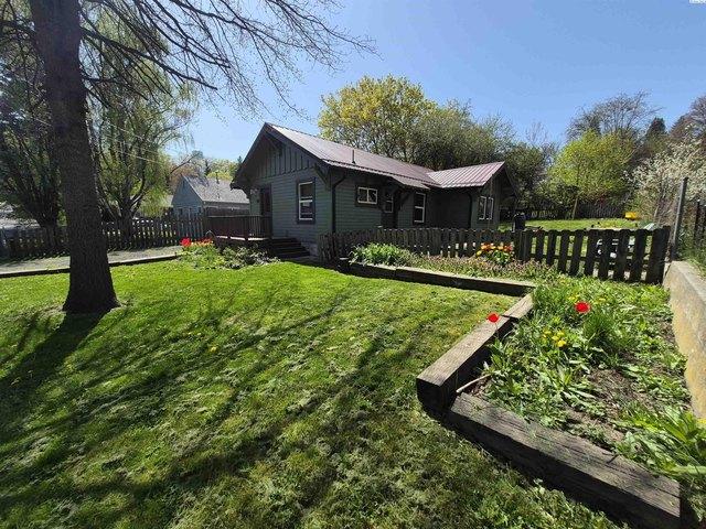 House for sale in Whitman, Washington