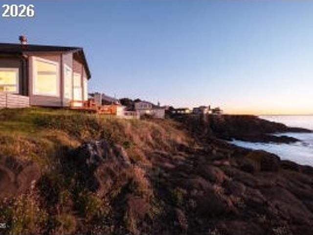 House for sale in Depoe Bay, Lincoln County