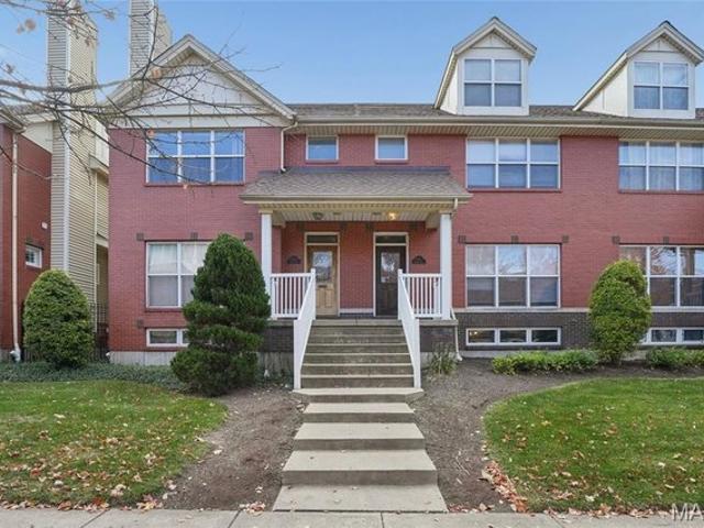 Townhouse for sale in Saint Louis, Missouri