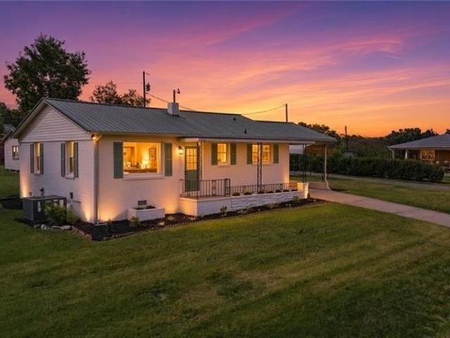 House for sale in Granite Falls, Caldwell County