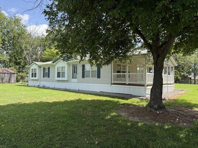 House for sale in Perry, Illinois