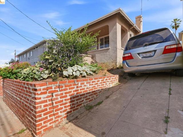 House for sale in Oakland, California
