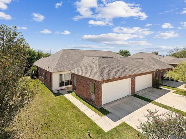Townhouse for sale in Gonzales, Louisiana
