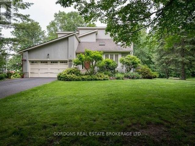 House for sale in South Frontenac, Ontario