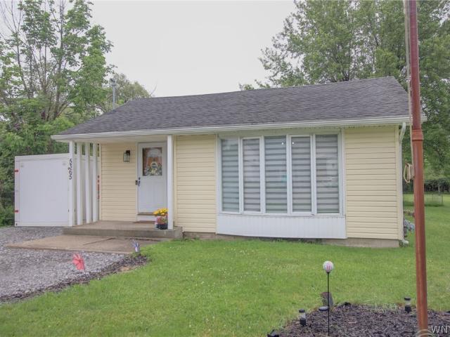House for sale in Orchard Park, New York