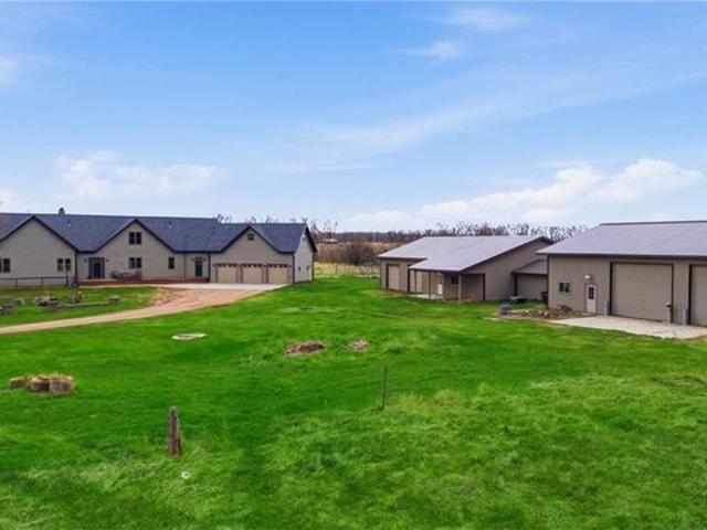 House for sale in Kindred, North Dakota