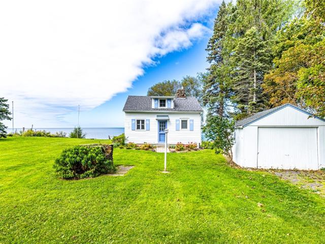 House for sale in Town of Sodus, Wayne County