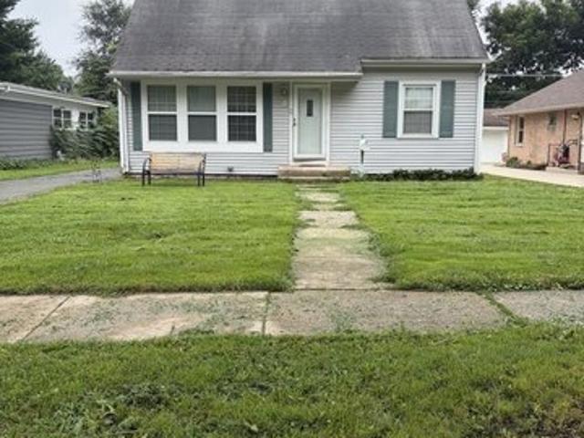 House for sale in West Chicago, Illinois