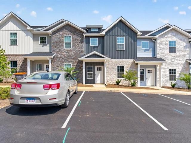 Townhouse for sale in Virginia
